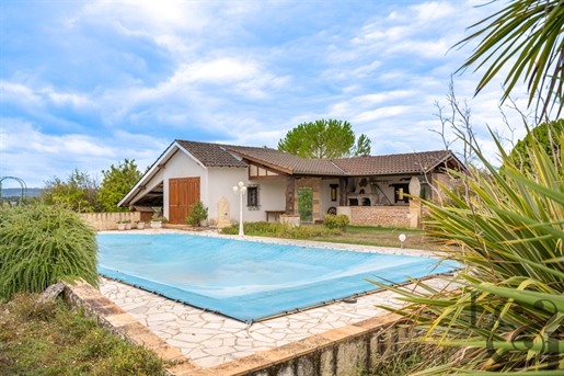 Casseneuil, Stone house 4 bedrooms with pool