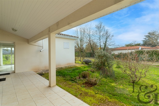 Single storey villa from 2014 for sale in Penne d'Agenais