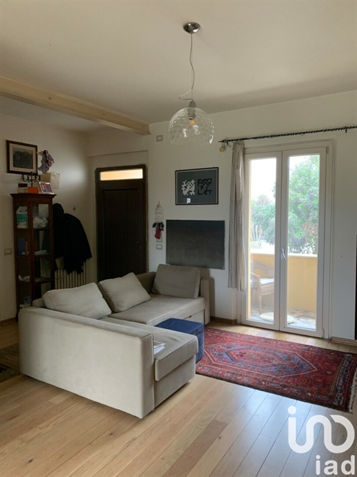 Einfamilienhaus / Villa zum Kaufen 158 m² - 4 Schlafzimmer - Cannara