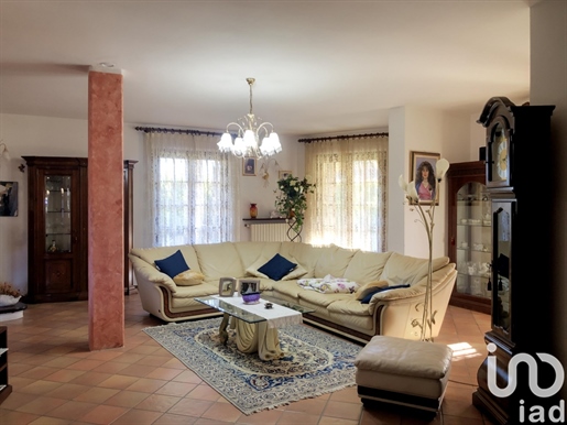 Отдельный дом / Вилла на продажу 350 m² - 3 спальни - Monte Cerignone