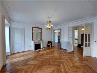 Zu verkaufen Wohnung 10 Zimmer 221 m² Paris 6E 