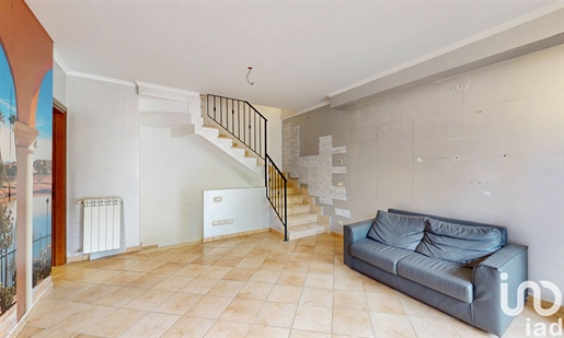 Vendita Casa indipendente / Villa 130 m² - 2 camere - Guidonia Montecelio