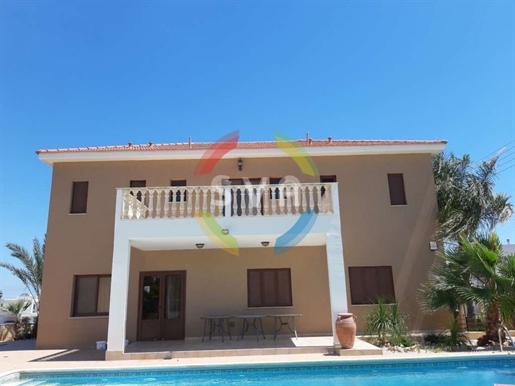 308884 - Detached house For sale, Agios Athanasios, 240 sq.m., €775.000