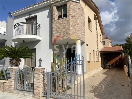 902501 - Semi-detached For sale, Limassol City, 200 sq.m., €460.000