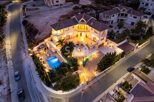 392392 - Villa à vendre, Mouttagiaka, 650 m², €4.500.000