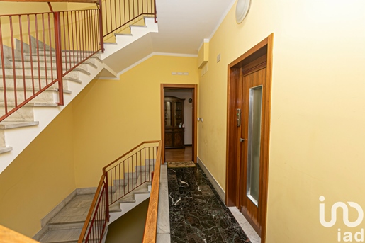 Sale Apartment 90 m² - 2 bedrooms - Genoa