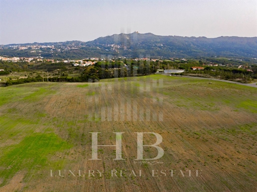 Land with 158.000m2 | Sintra