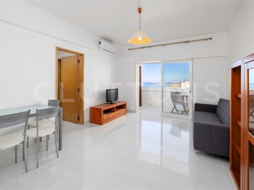 Quarteira - Renovated 1 bedroom apartment with Sea View
