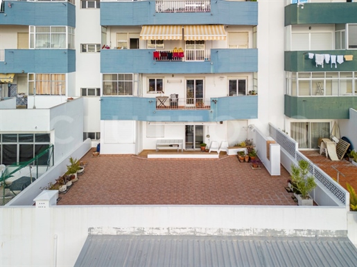 Faro - Geräumige 3-Zimmer-Wohnung in der Nähe des Stadtmarktes und mit 120m2 Terrasse