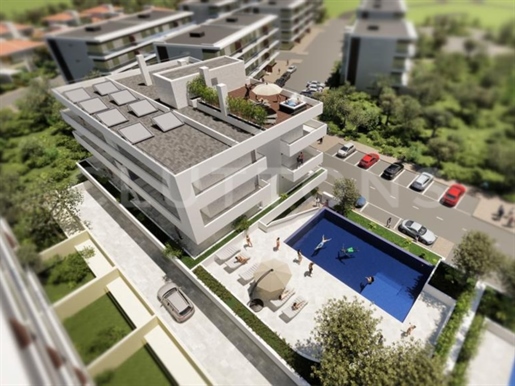 Portimão - Appartement de 2 chambres dans une codomimuum avec jardin, piscine et gymnase
