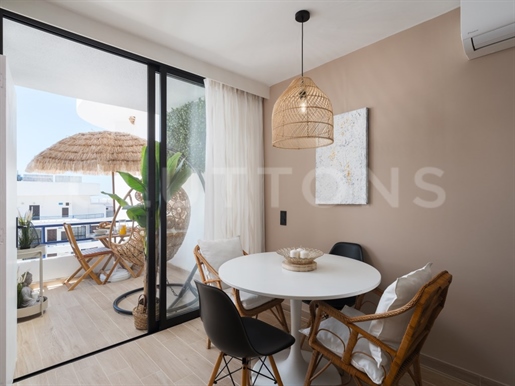 Strand 1-Bett-Wohnung komplett renoviert zum Verkauf in Olhos D' Água