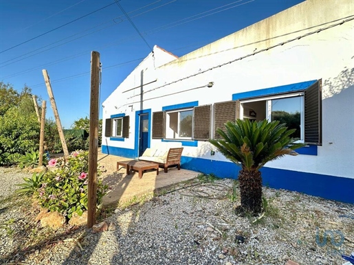 Home / Villa with 2 Rooms in Moncarapacho e Fuseta with 140,00 m²