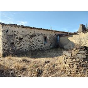 Terreno com 3 ruínas para recuperar em Messines