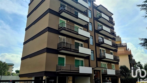 Sale Apartment 100 m² - 2 bedrooms - Bari