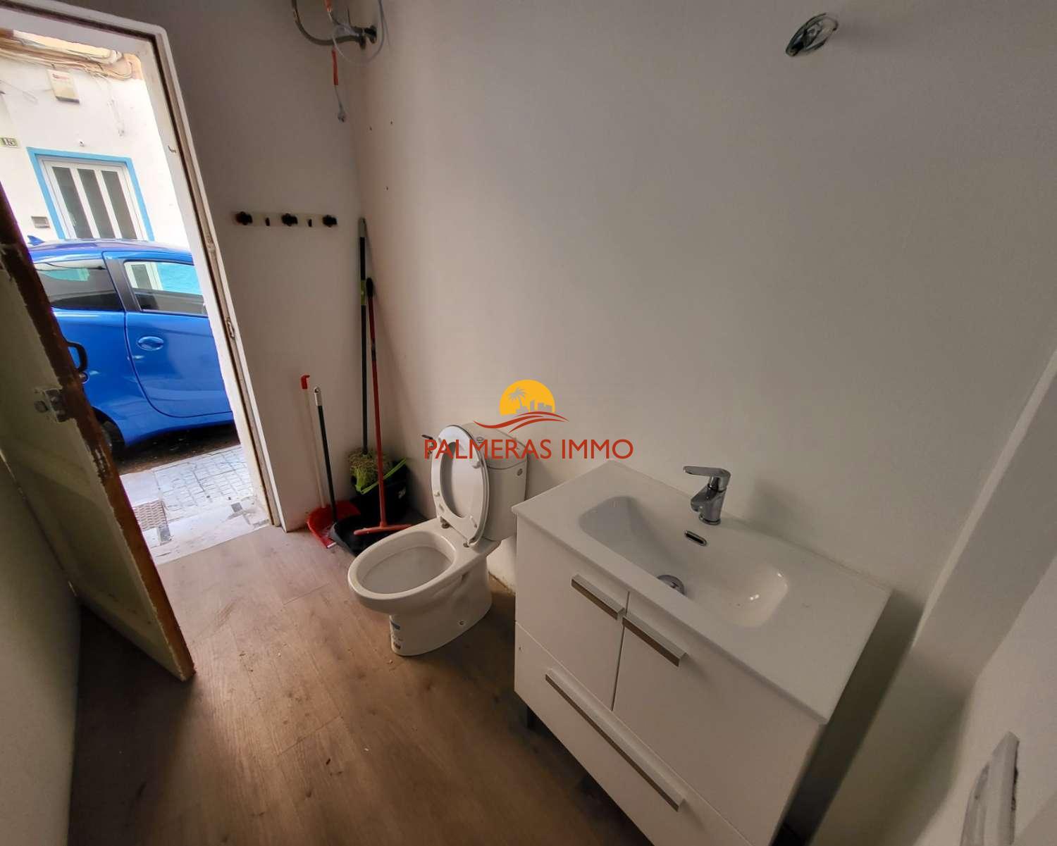 Purchase: House (43860)