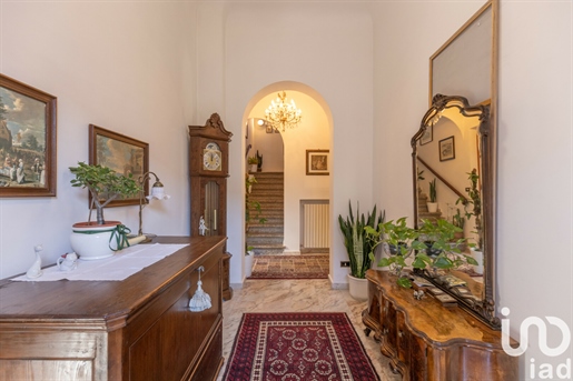 Maison Individuelle / Villa à vendre 235 m² - 3 chambres - Chiaravalle