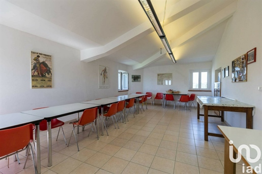 Maison Individuelle / Villa 572 m² - 4 chambres - Polverigi
