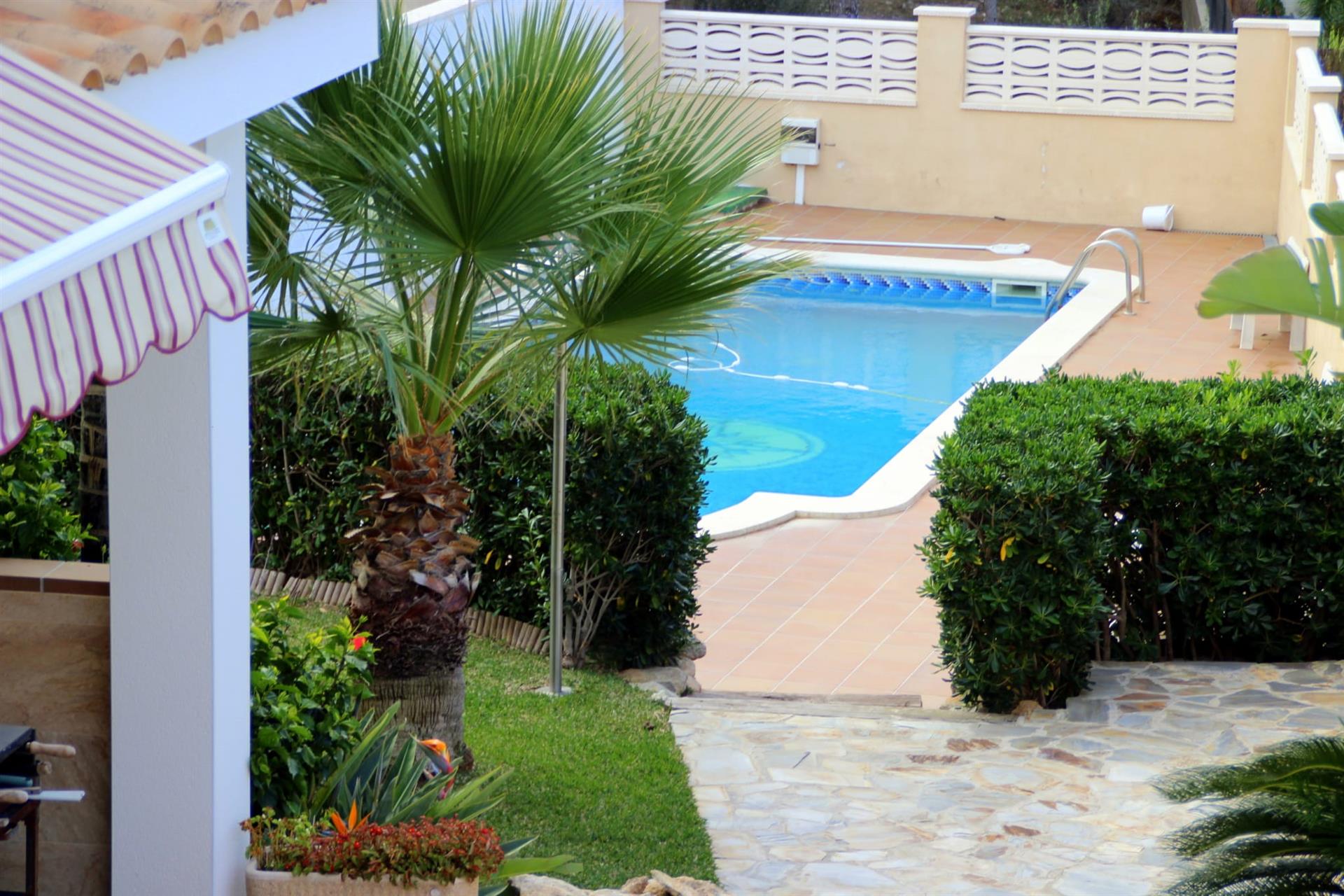 House tourist license with pool and garden| Costa Dorada