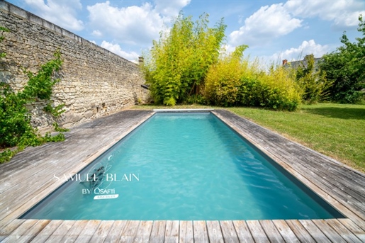 Single-storey house 3 beautiful bedrooms + Two large gîtes, heated swimming pool.
