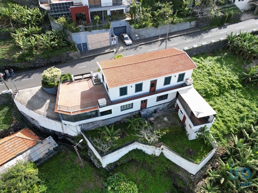 Casa / Villa T3 em Madeira de 231,00 m²