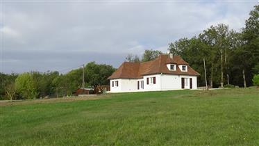 Haus mit drei Cottages auf Park von 5 Hektar