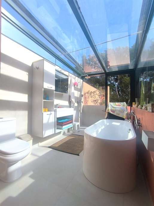 Additional image 20 of Alicante