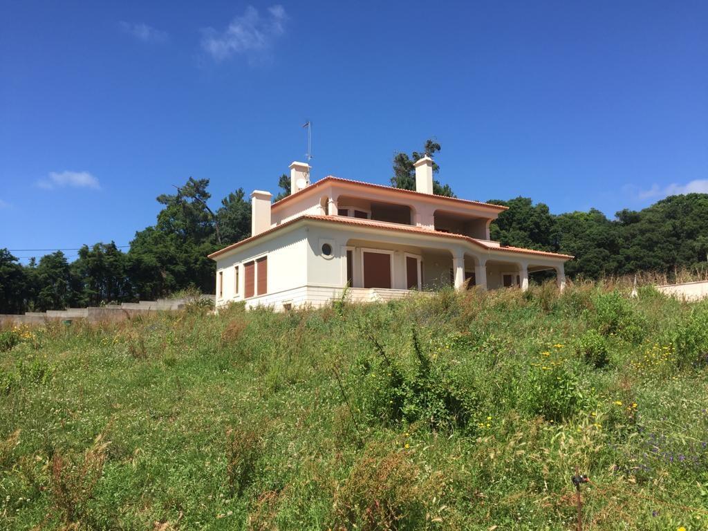 Turquel Estate | 6 Br Countryside House with 3 Hectares of land | Alcobaça | Silver Coast