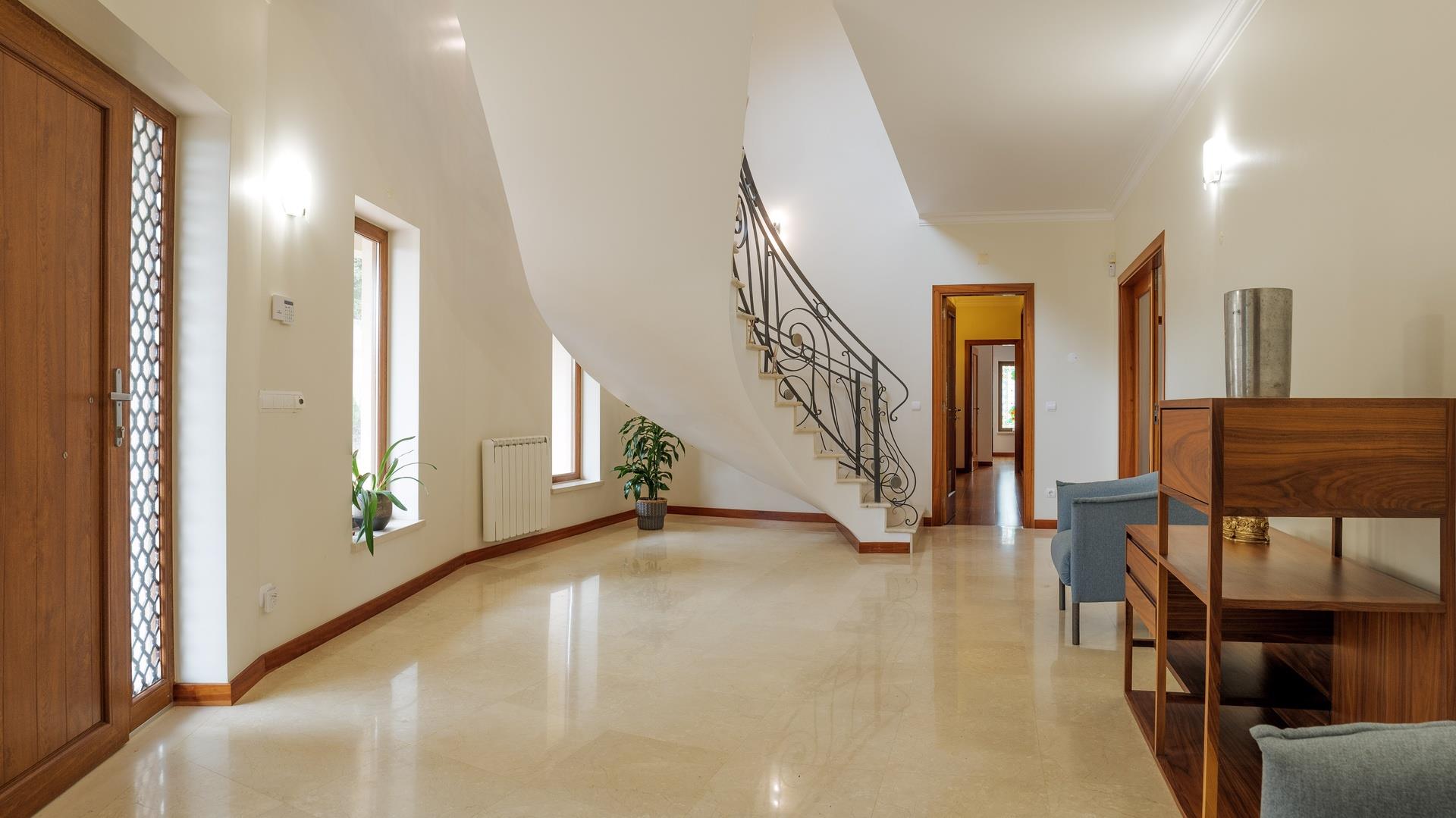Turquel Estate | 6 Br Countryside House with 3 Hectares of land | Alcobaça | Silver Coast