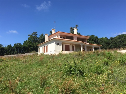 Turquel Estate | 6 Br Countryside House with 3 Hectares of land | Alcobaça | Silver Coast