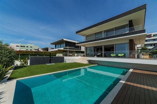 Ocean View Villa | Contemporary Design | Private Pool & Gym | Cinema Room | Close To International S