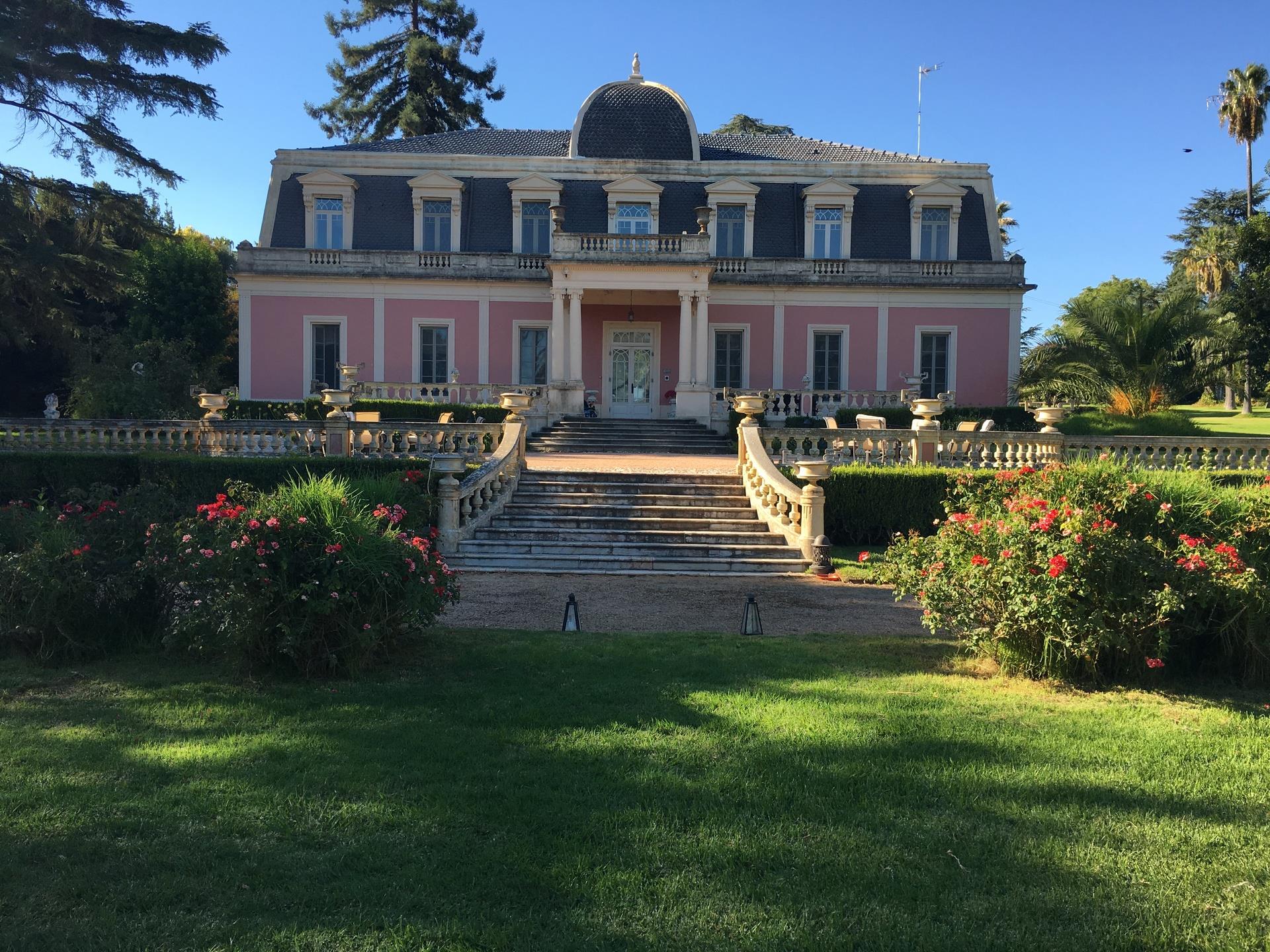 Palácio com Jardim Botânico / Palace with a Botanic Garden