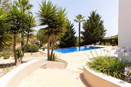 Villa 3 Chambres | Piscine privée | 1.863 m² Terrain | Golf Resort