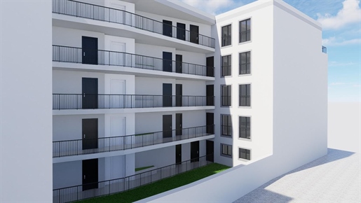 Terrain avec pip pour 22 appartements modernes avec balcon | Vialonga