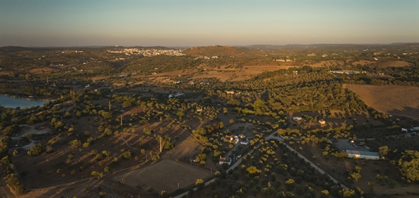 Castle view 30 ha - stunning plot of land | Possibility to build a 400 m2 villa | Heart of Alentejo
