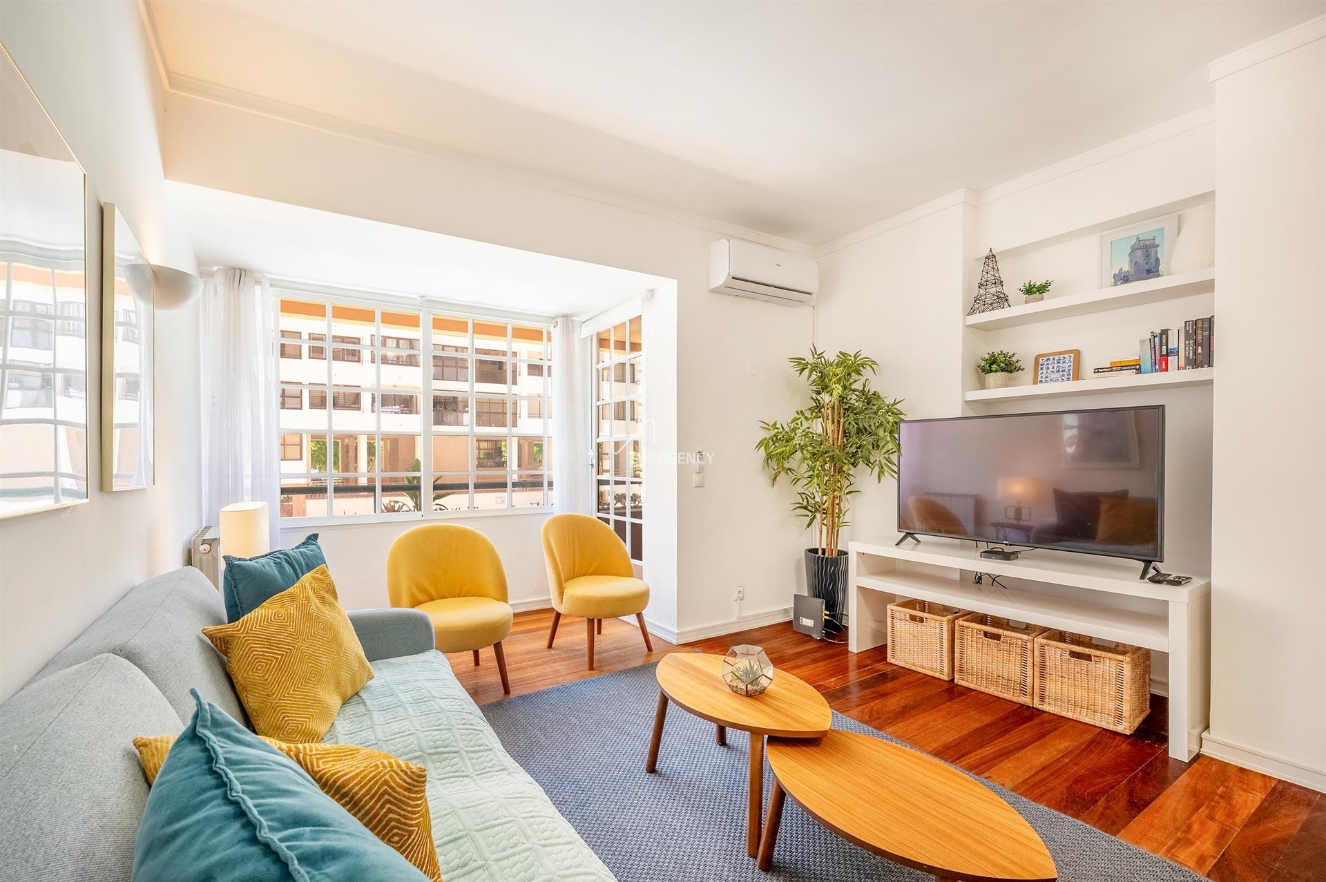 Kant-En-Klaar appartement met 2 slaapkamers te koop in Bairro do Rosário, Cascais - met zwembad, gar