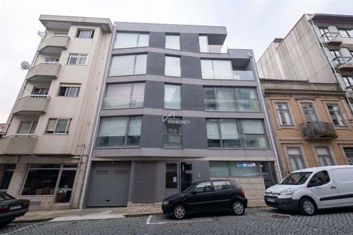 Nouvel appartement en duplex de 3 chambres à Bonfim, Porto