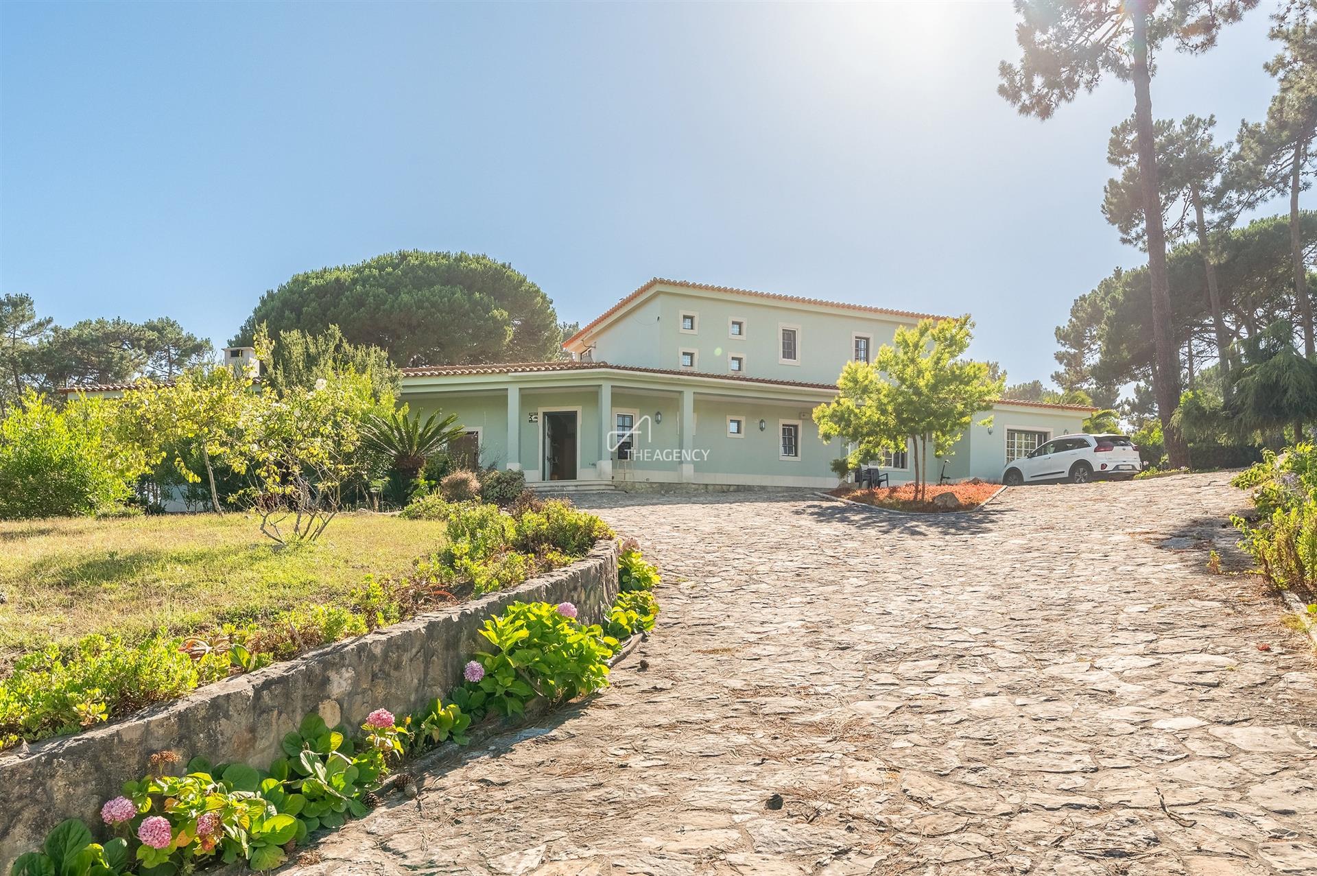 ? Exceptional Estate in Colares, Sintra | Sustainable Luxury Living with Rental Income & Future Fle