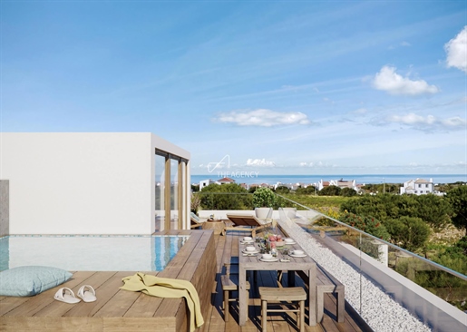 Resale/Position Assignment - 3-Bedroom Duplex with Terrace and Pool at Pestana Porto
