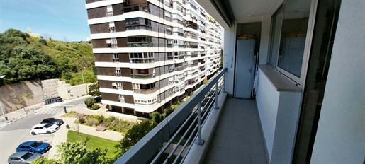 Excelente apartamento T3 em Miraflores