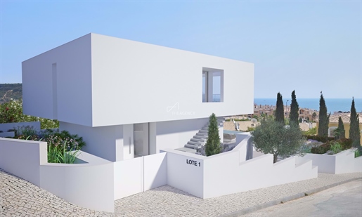 Plot with approved project for a 3 bedroom villa in Lagos, Algarve