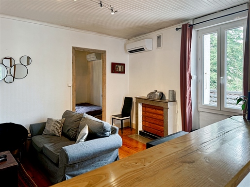 Bel Appartement avec Cachet Centre Vals les bains