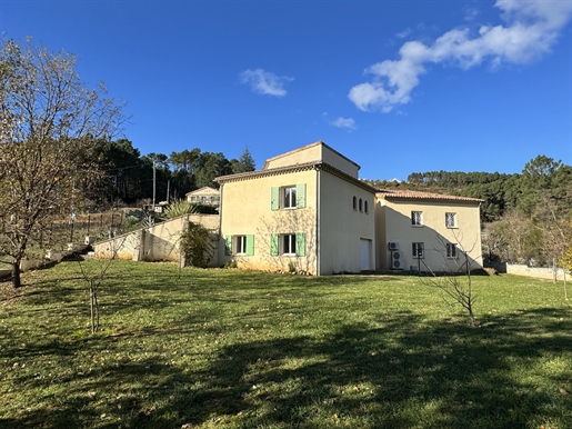 Belle et Grande Maison Familiale en Ardèche