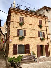 Italiensk historisk landsby byhus