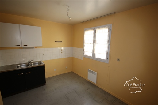 Givet Type T3 apartment located on the 1st floor of a closed residence, with a garage
