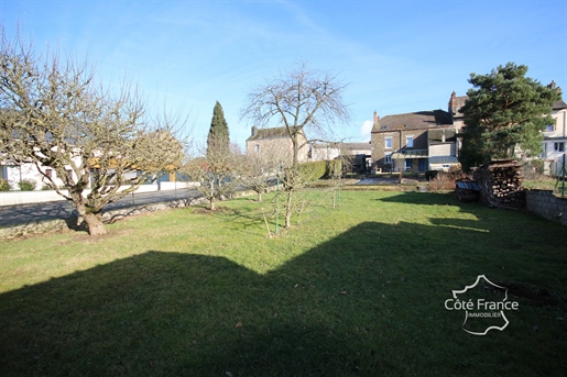 Vireux-Wallerand 4 bedroom residential house with garages and large plot of land, great potential