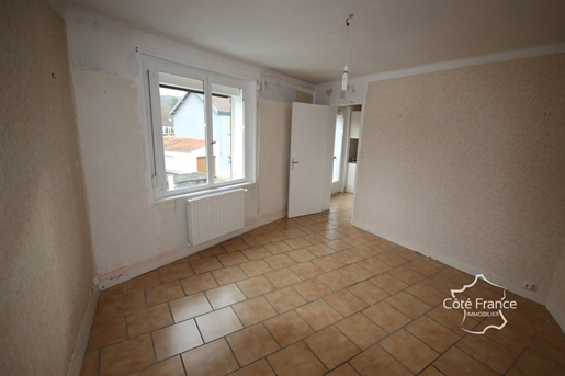 Givet 4 bedroom residential house, possibility of separating into 2 accommodations. To discover!