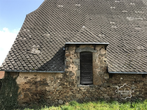 Gran granero de excepcional belleza en venta St. Santin-de-Maurs Cantal / Aveyron