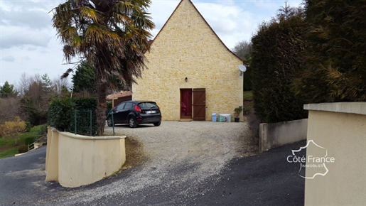 Dordogne-Sarlat La Caneda: Ensemble immobilier- Gîtes