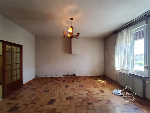 Ardennes 08 Fumay. Townhouse of 132 m2 with five bedrooms and a garden of 92 m2