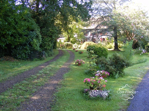 4 Minuten von Salies de Béarn entfernt, Wunderschönes Anwesen von 1765 im Park von 2ha500